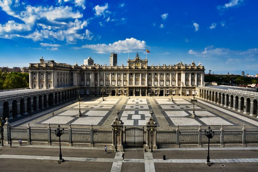 Pałac Królewski w Madrycie oddalenie